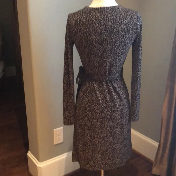 Ann Taylor wrap dress size 00p - Picture 2 of 6
